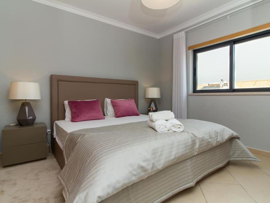 Magnolia O House - Pool View & Privat Garden & Garage Villa Albufeira Bagian luar foto